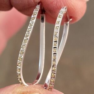 Wavy Twist SLC Sterling Silver Oval Hoop Earrings
